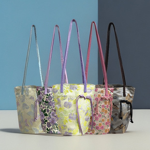 2024�¿����С���Ứ�黨���ֵ���|��Ů�μ��ͨ��ˮͰ��