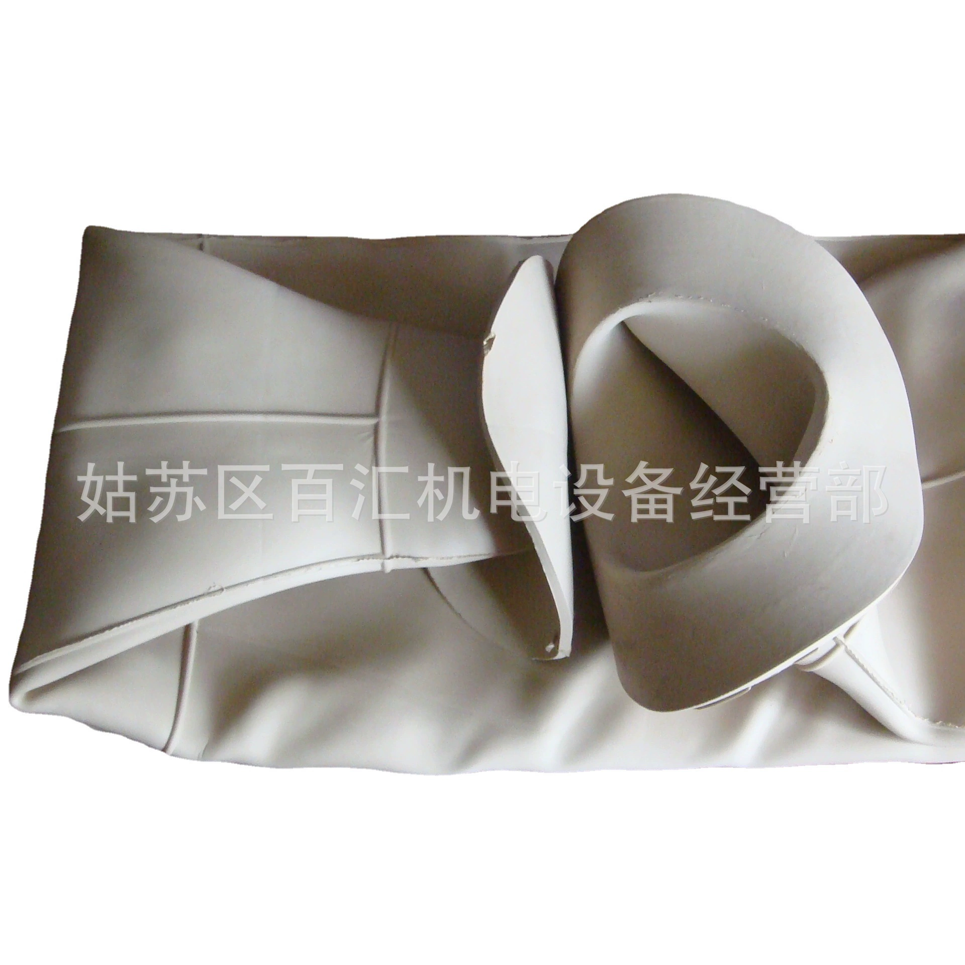 Rubber capsule, face blush