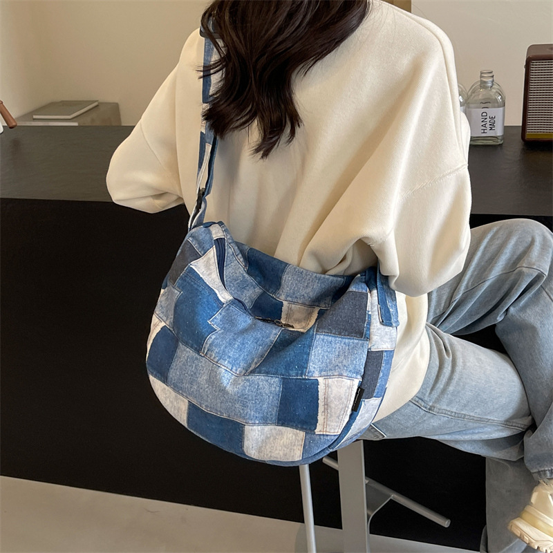 Nueva moda de gran capacidad de contraste de color de mezclilla para mujer bolso de mensajero de hombro casual simple al por mayor