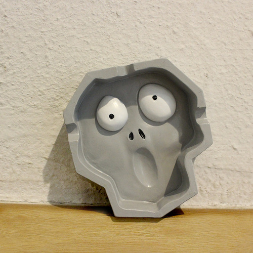 Amazon's new resin ghost face ashtray home decoration creative desktop funny ashtray decoration wholesale