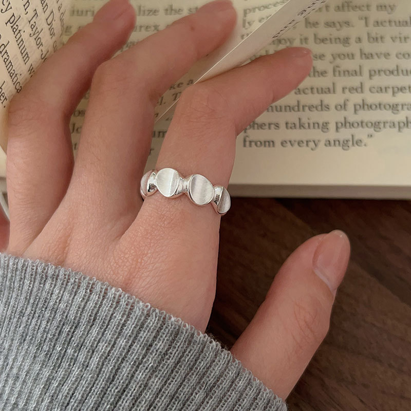 Unique Brushed Oval Irregular Concave Bean Ring for Women, Stylish and Simple Open-Ended Index Finger Ring Trendy