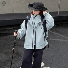 女童外套春秋款2025新款洋气中大童秋季时尚韩版纯色冲锋衣上衣潮