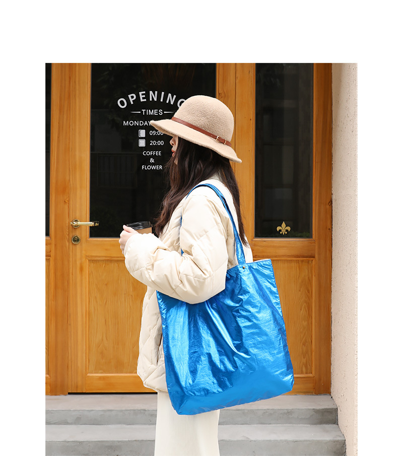 Women's Large Nylon Solid Color Streetwear Open Shoulder Bag display picture 11