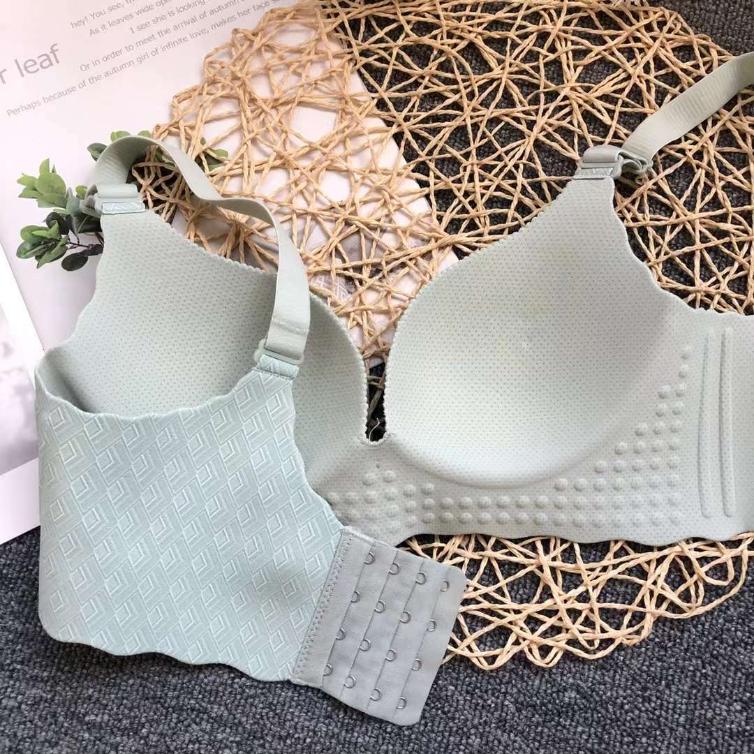 Nuevo sujetador sin costuras brillante colección de ropa interior pecho pequeño push up ropa interior cómoda push up sujetador sin costuras