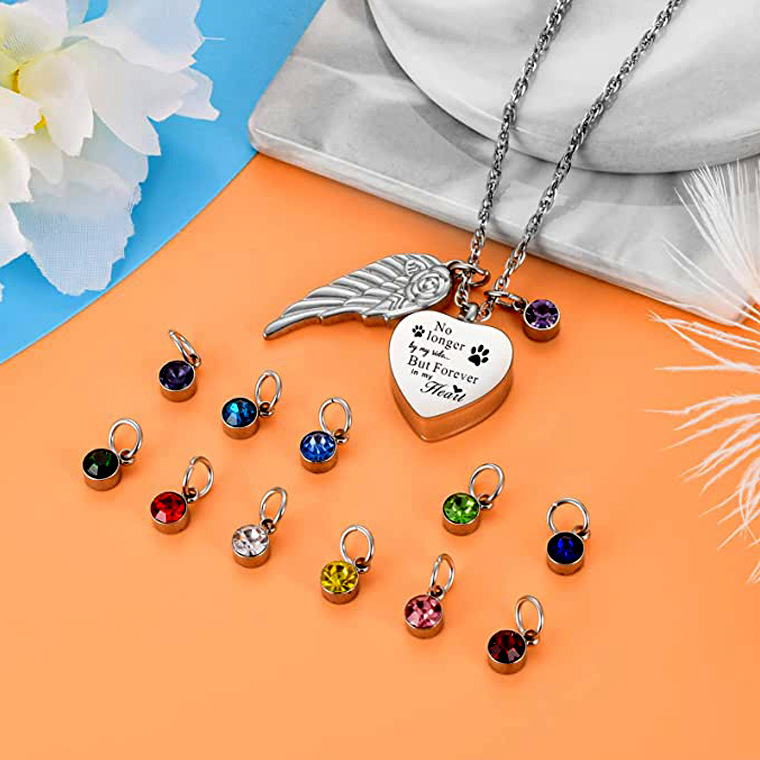 Moda nuevo producto conmemorativo parientes collar de mascotas con cenizas cabello perfume colgante de acero inoxidable en forma de corazón collar de alas