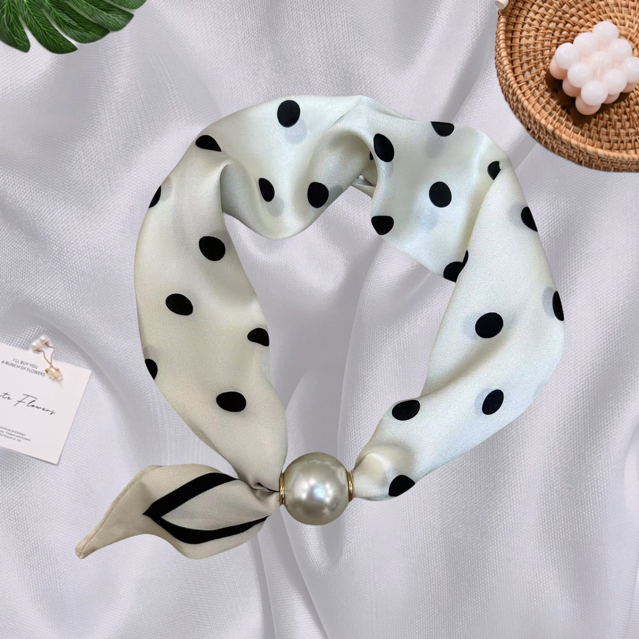 Colar de pérolas de luxo com fecho magnético para mulher_voghion.com