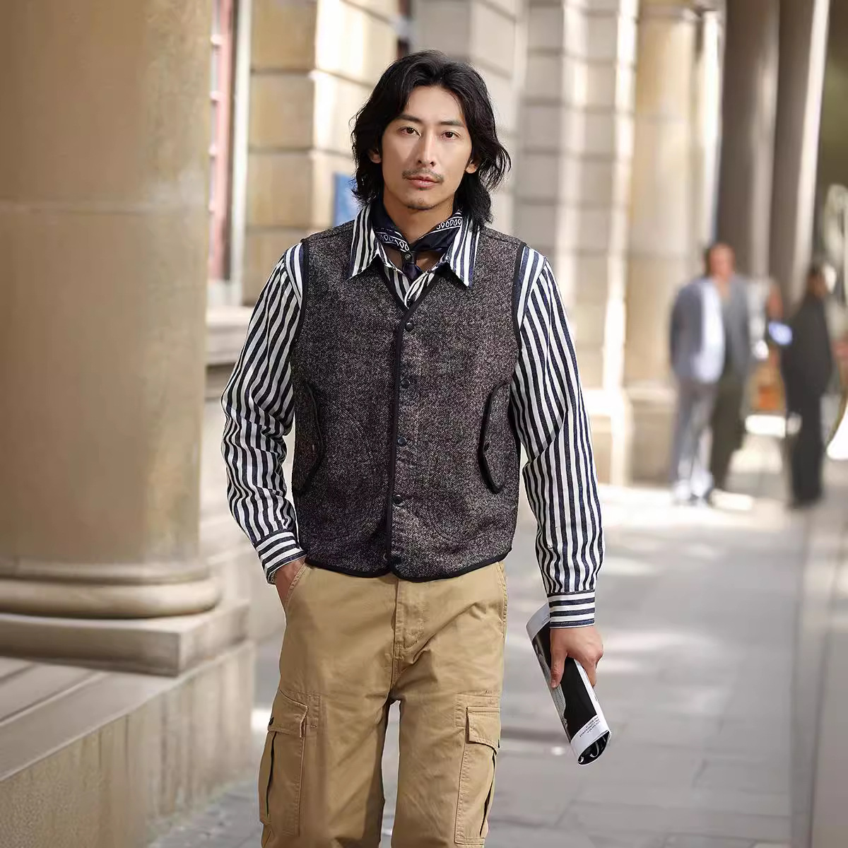 OKONKWO ameikaji vintage estilo británico grueso chaleco de lana de flores grueso con cuello en V cálido chaleco forrado de lana