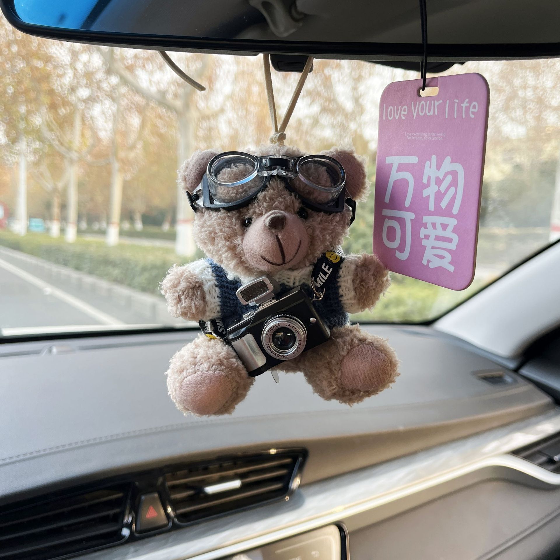 cámara oso coche colgante espejo retrovisor colgante accesorios para el automóvil decoraciones para el automóvil de alta calidad perfumado colgante niñas