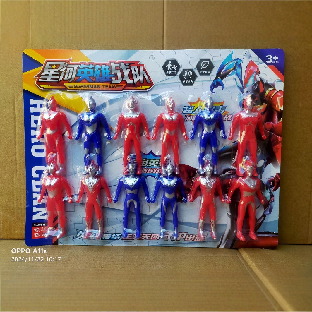 12 modelos de personajes pequeños superman infantiles juguetes de animación superman Spiderman conjunto de muñecas al por mayor