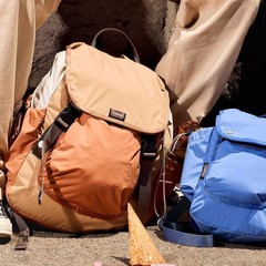 クロスボーダー アウトドア 軽量 トラベル バックパック 大容量 カジュアル 撥水 バックパック 通勤 大学生 スクールバッグ 女性