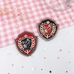 廠家JK制服刺繡徽章胸針經典日系學院風毛衣別針配飾布貼批發