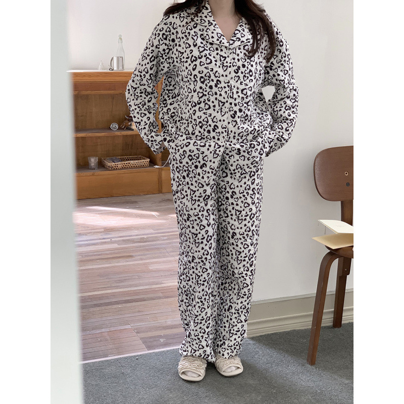 Real Shot of 2025 Korean Winter Quilted Warm Cotton Leopard Print Lapel Home Wear Pajamas Set Foreign Trade Wholesale