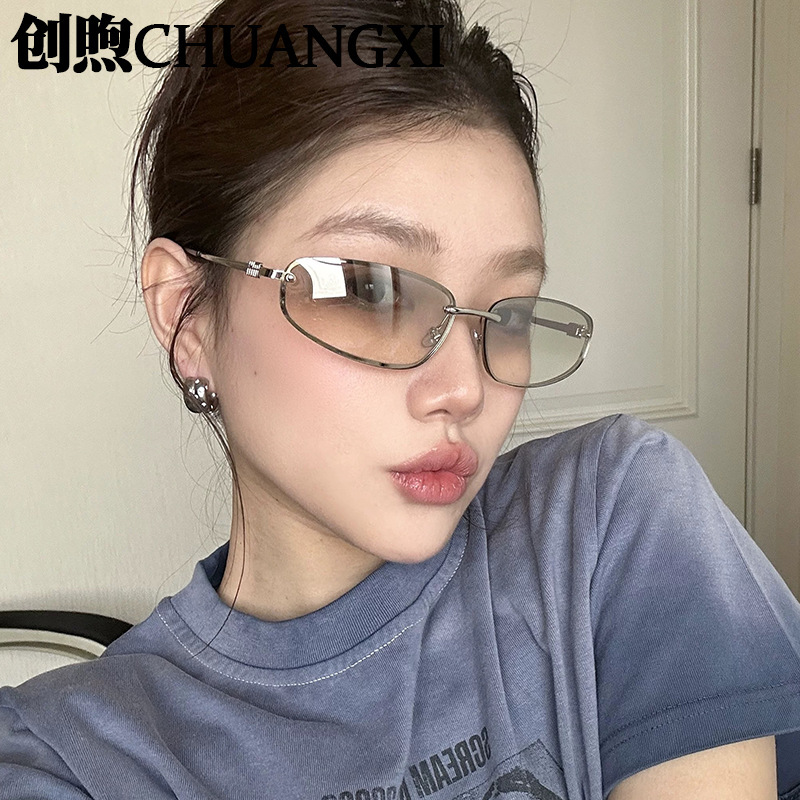 2025 Fashionable Metal Old Money Style Glasses European and American Sweet Cool Style Y2K Sunglasses High-End Oval Sexy Sunglasses