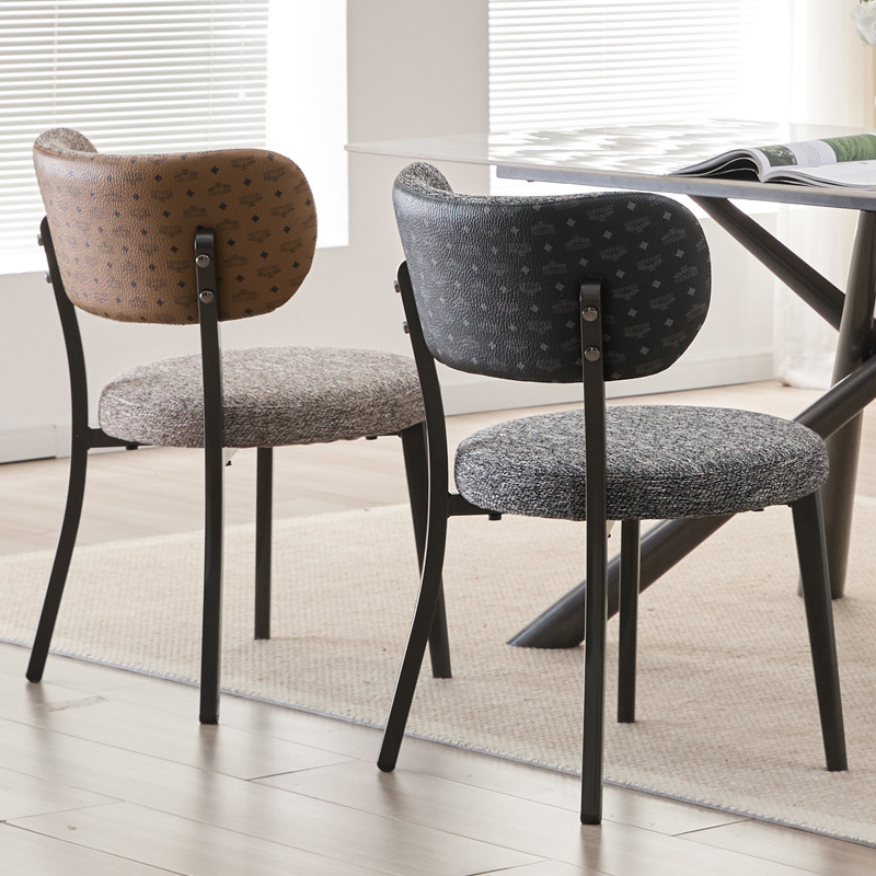 Sillas de comedor minimalistas italianas sillas de diseño nórdicas sillas de respaldo domésticas modernas sillas de comedor de lujo sillas de hotel