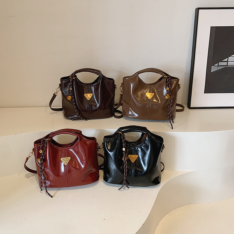 Cross-border High-value Retro Business-style Maillard Portable Bucket Bag Commuter All-match Crossbody Bag Single Shoulder Bag