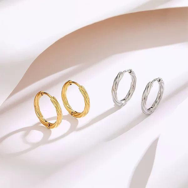 European and American Ins Fashion New Twist Ear Ring Titanium Steel Earrings Women's Niche Design High-end Internet Celebrity Simple Earrings