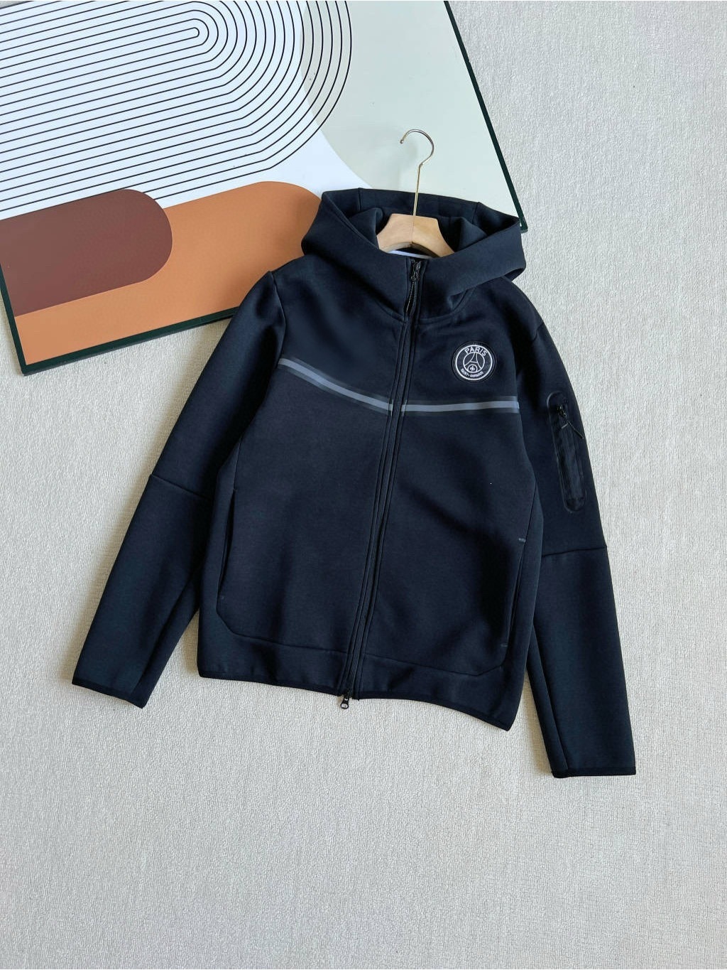 Top. black / M