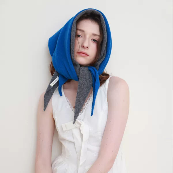 Selected 100% wool triangle scarf in 14 colors for women, autumn and winter warm versatile shawl with a high-end feel, solid color warm knit
