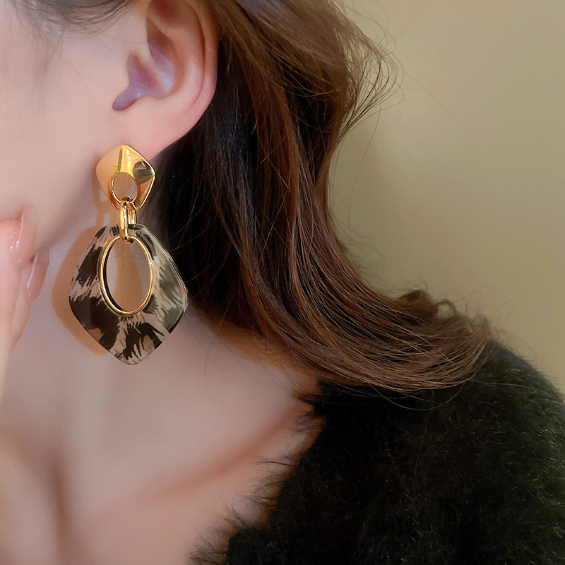 Fashion Geometric Arylic Copper Plating Drop Earrings 1 Pair