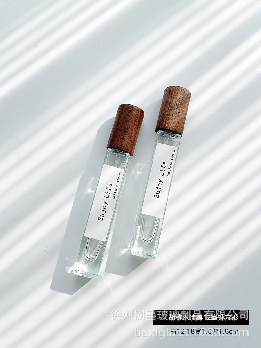 Walnut 12ml square (1 piece)