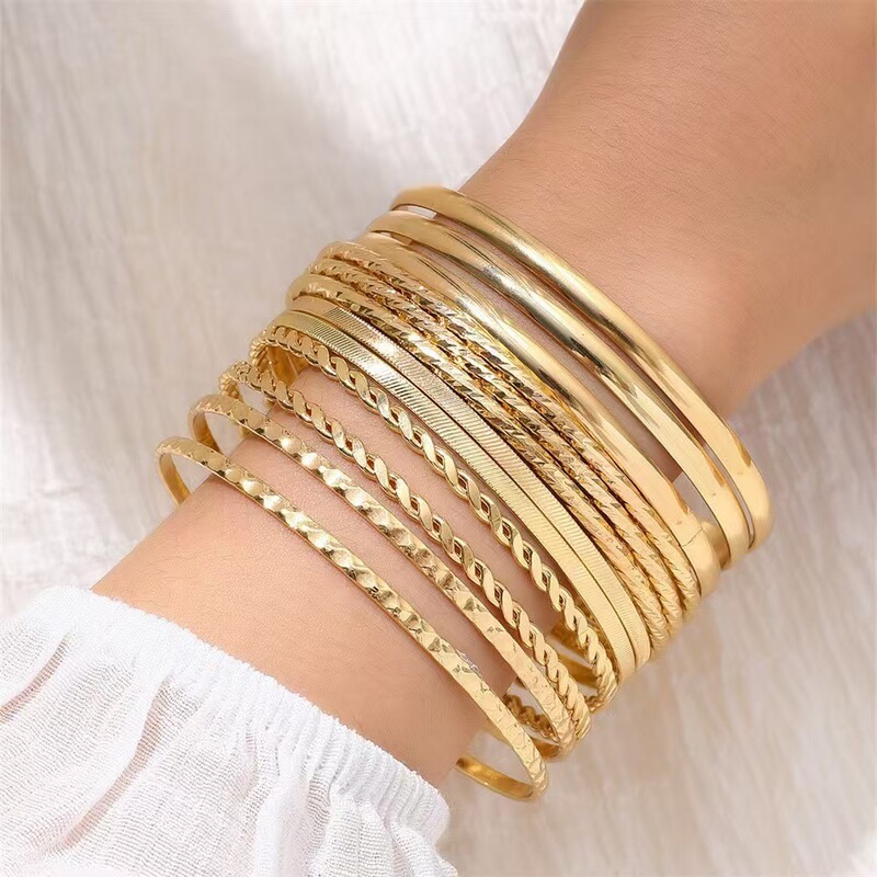Cross-border New Bohemian Style Multi-layer Bracelet Women's Gold Plated Exaggerated Metal Mix-up Wear Hollow-out Bracelet