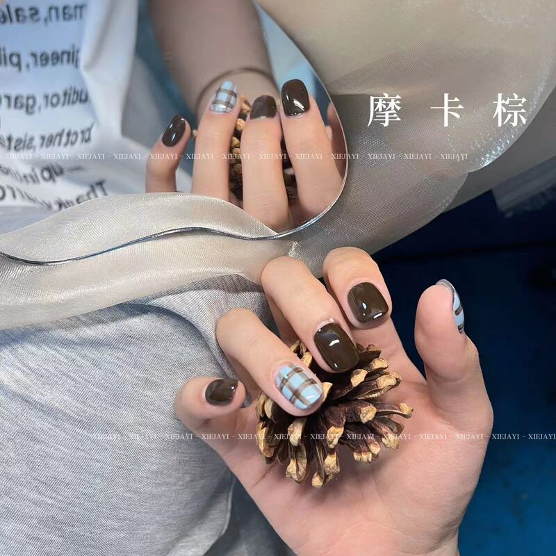 Xiaoying Manicure-Milk Bottle 15ml Mocha Brown Solid Color Gel Manicure Brown Nail Polish Gel Autumn and Winter White Series