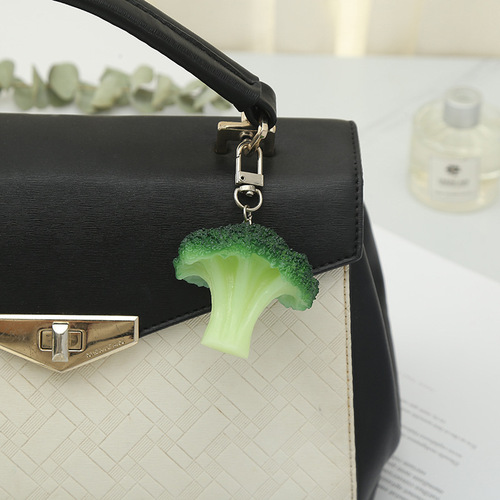Simulated PVC broccoli model ornaments, interesting simulated food keychains, vegetable bags, door buckle hangings, wholesale