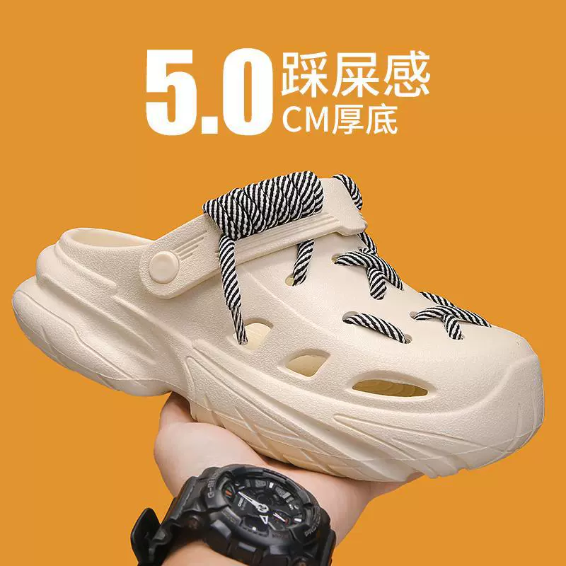 Новые туфли с ремешками и пещерными туфлями