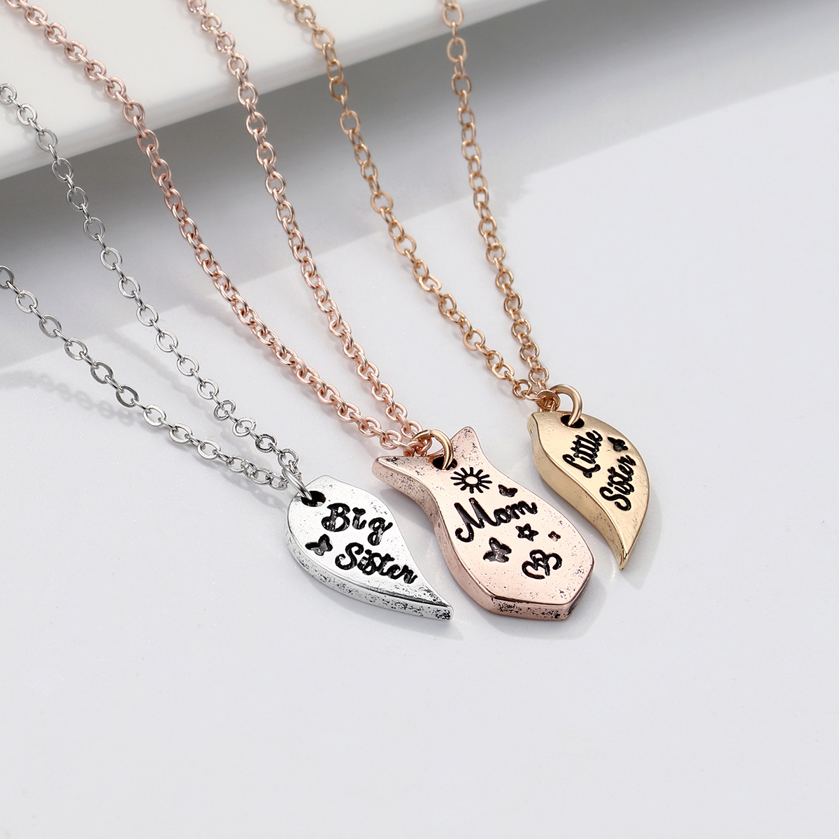 Simple Style Heart Shape Alloy Enamel Plating Mother's Day Mother&daughter Pendant Necklace display picture 5