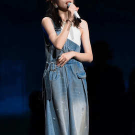 明星同款泼墨牛仔背带裤女2026秋季新款复古做旧宽松阔腿连体裤潮