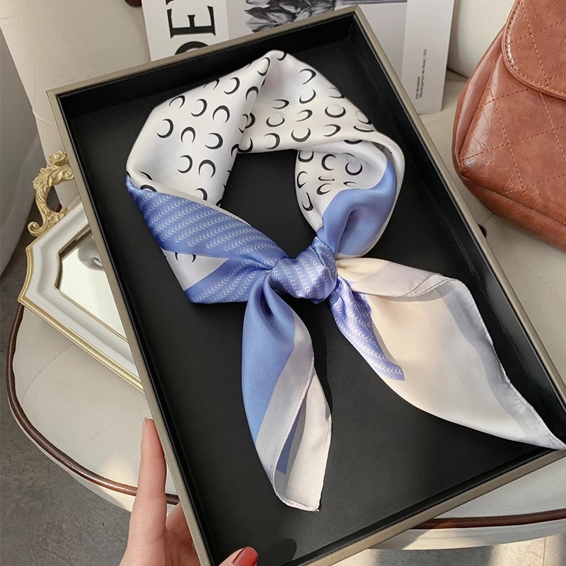 Bufanda de seda para mujer 2025 nuevo estilo 70 bufanda cuadrada cuello de sensación de alta gama para dar regalos a los ancianos para las madres práctica y versátil con camisa