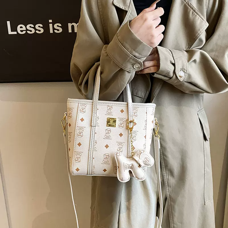 跨境新款小众高级感菜篮子包女百搭单肩斜挎包 PU材质多色可选