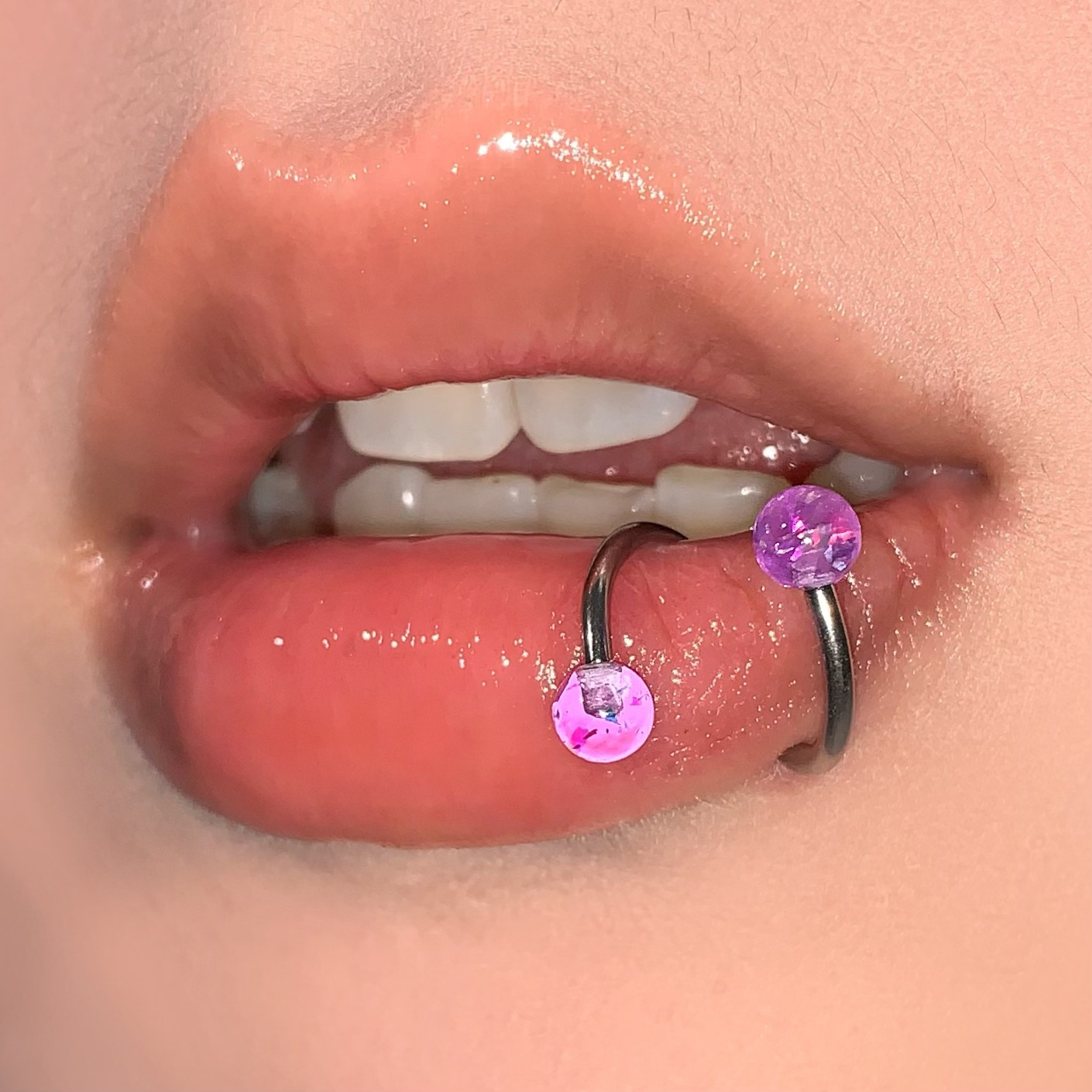 Pointed titanium steel lip stud product view