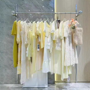 Clearance of Large Size Women's Clothing from Department Stores and Malls, 2025 Summer New Sweet Dresses, Assorted Stock, Wholesale