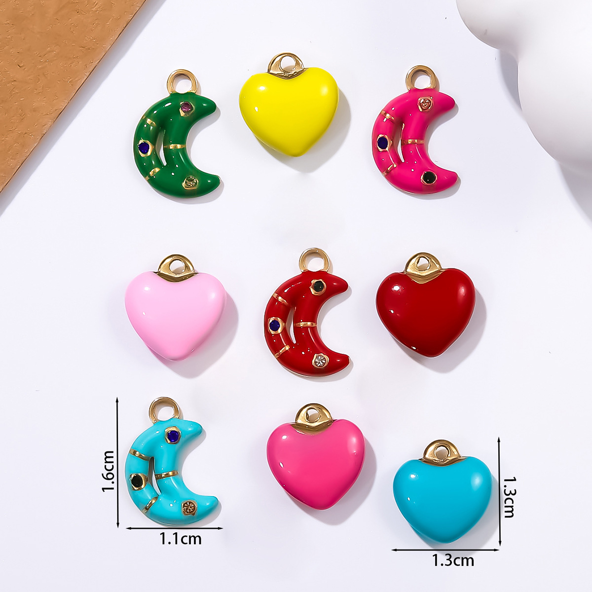 1 Piece Quantity 1 Piece 304 Stainless Steel Moon Heart Shape Pendant