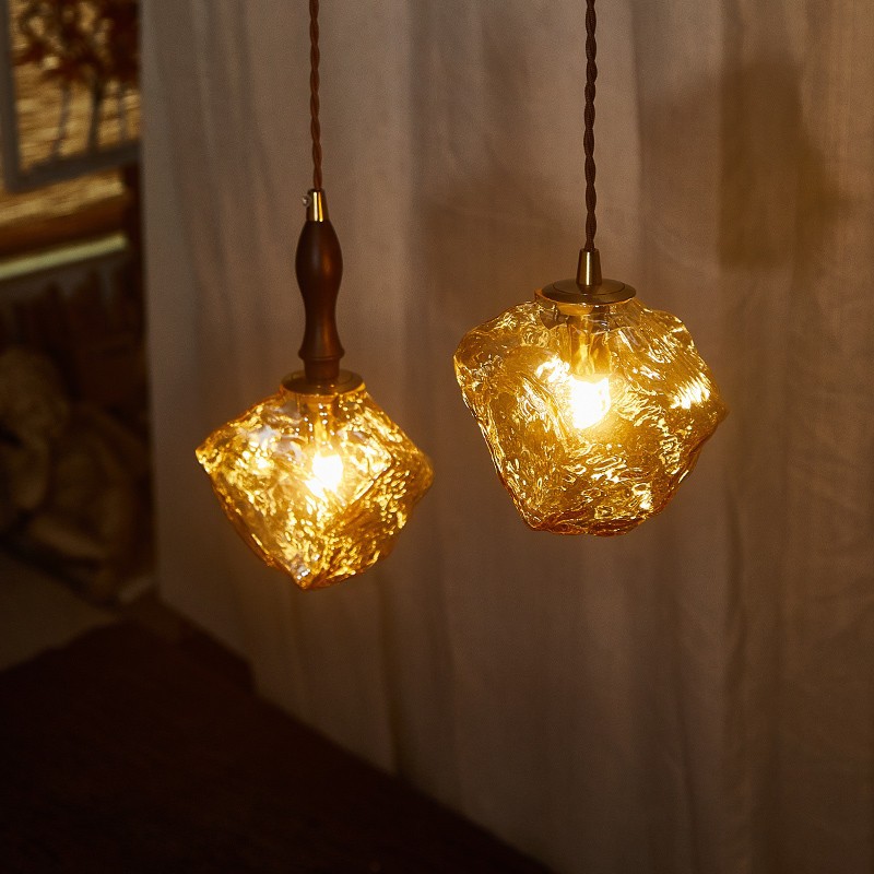 日式玻璃小吊燈創意個性玄關燈過道餐廳吧檯ins胡桃木臥室床頭燈