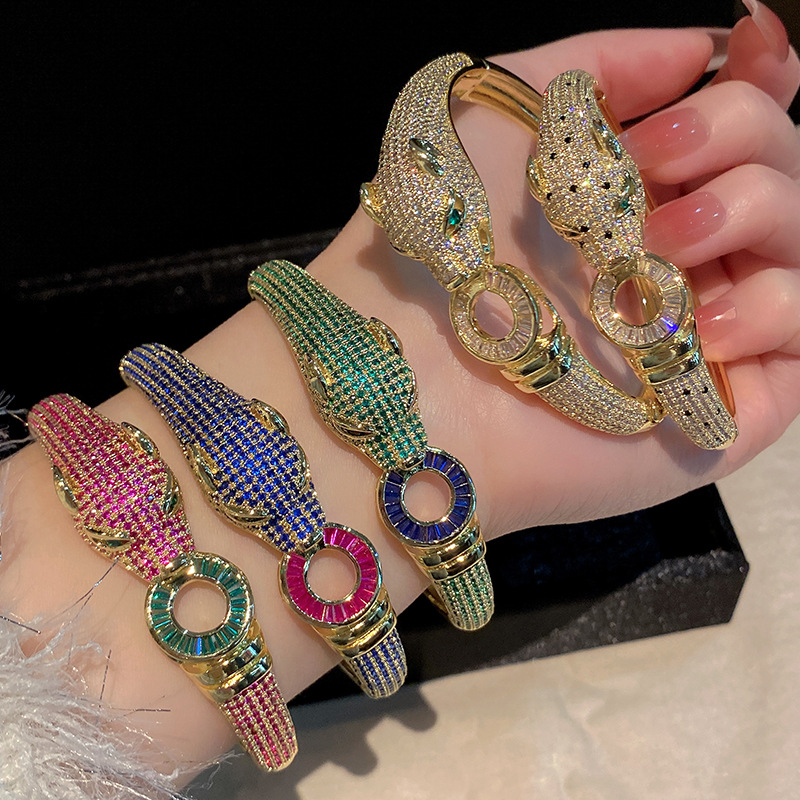 クロスボーダー新作ヒョウ柄18Kゴールドフルダイヤモンドジルコンカジアブレスレット女性用Amazon人気レトロファッションメッキ