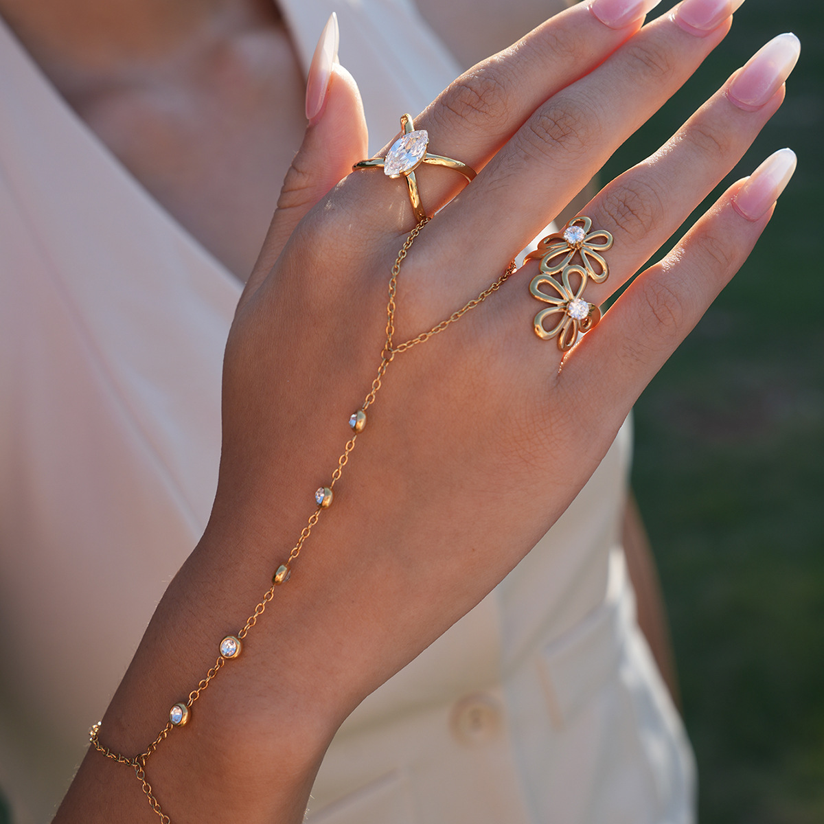 European and American Cross-Border New Fashion Zircon Flower Ring Stainless Steel Temperament Dress Versatile Women's Jewelry Wholesale