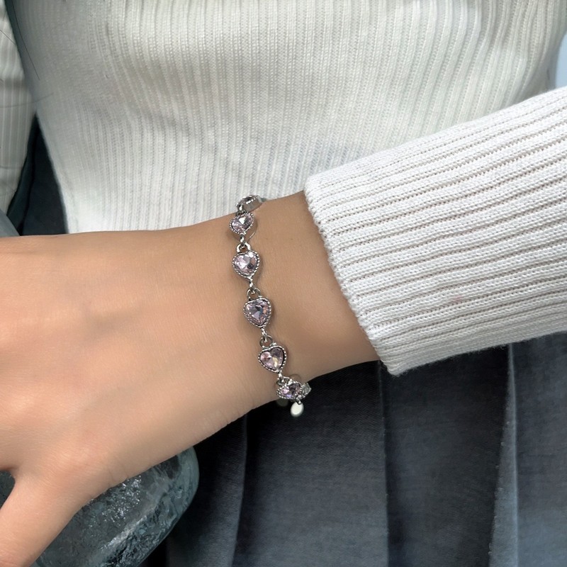 2025 ホットスタイルスーパーフラッシュジルコンブレスレット女性の絶妙なニッチハイエンドブレスレットシンプルで多用途のハンドジュエリー卸売|undefined
