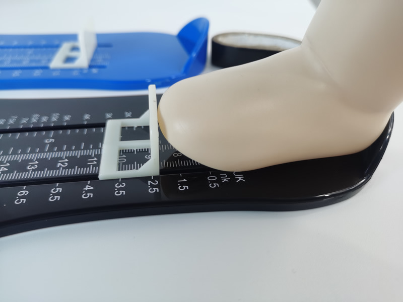 阿迪耐克量脚器