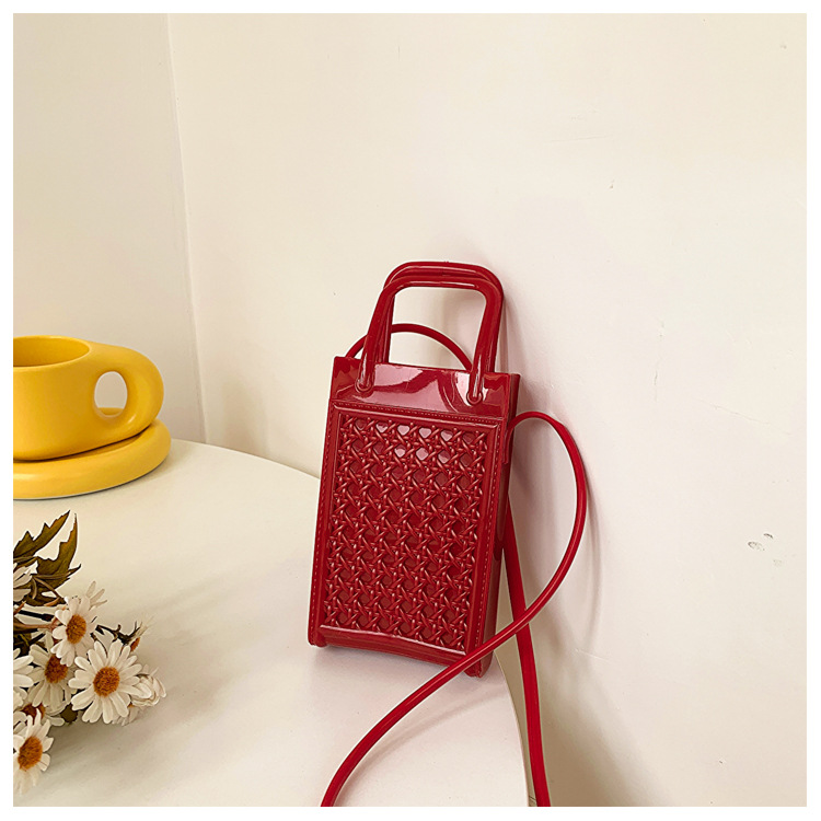 Women's Small Plastic Solid Color Streetwear Open Crossbody Bag display picture 16