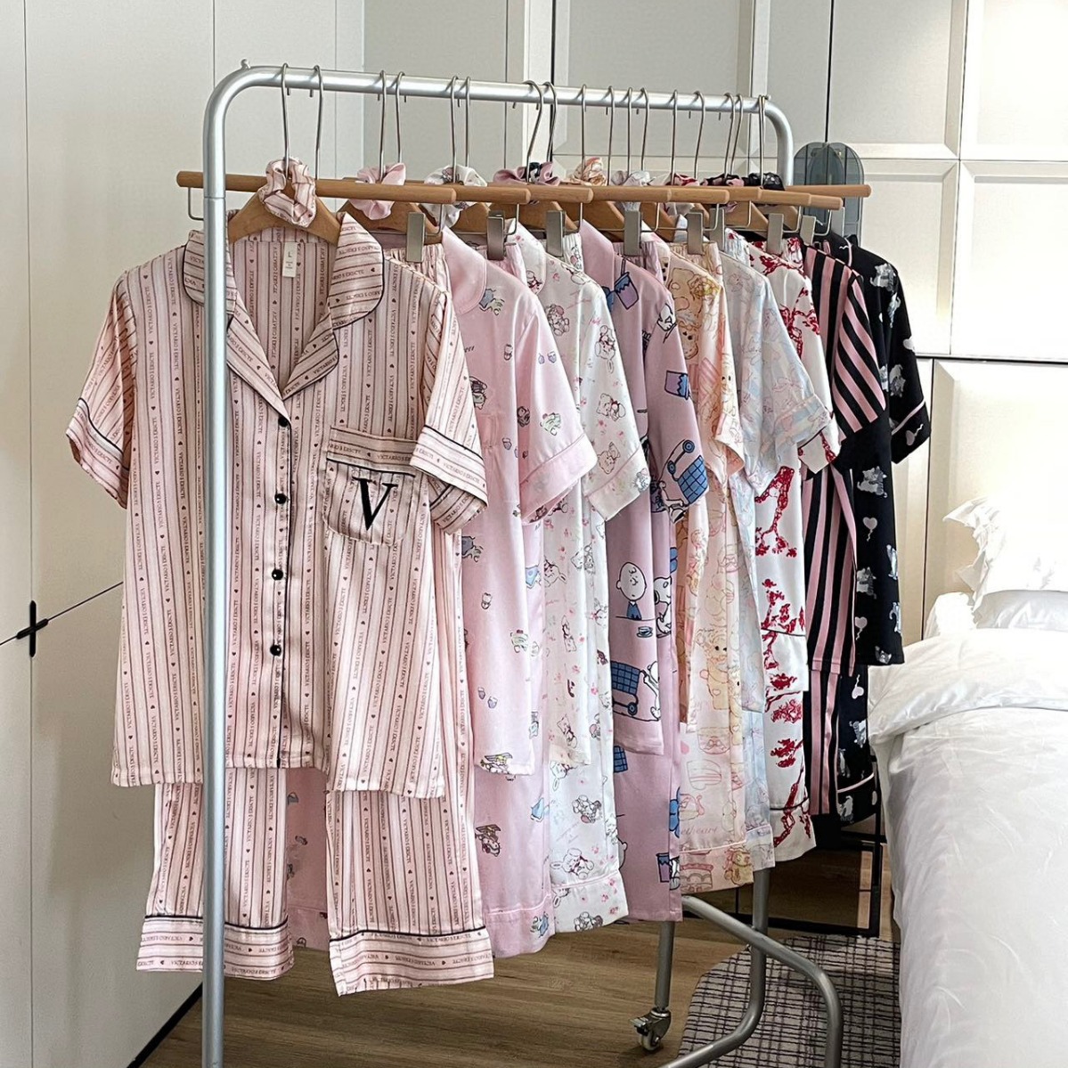 얼음 실크 파자마 WD181 # 소프트 라이트 실크 짧은 소매 바지와 지에이나 인터넷 레드 블로거