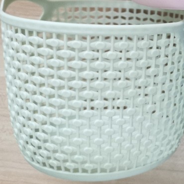 Cestas de almacenamiento huecas Cestas de almacenamiento de escritorio de plástico para el hogar Cestas de almacenamiento de cosméticos Finishing Frame Cestas de almacenamiento de plástico portátil