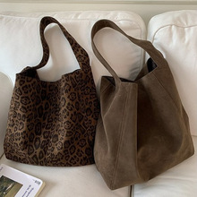 �n���͹ű��y���������ذ���Ů2025����ٴ�ĥɰ�߼��Іμ�Ҹ�°�