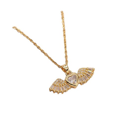 Fashionable and Simple Women's Necklace with Heart and Flower Pendant, Embedding Gems, Unique Design, Versatile Clavicle Chain Accessory.