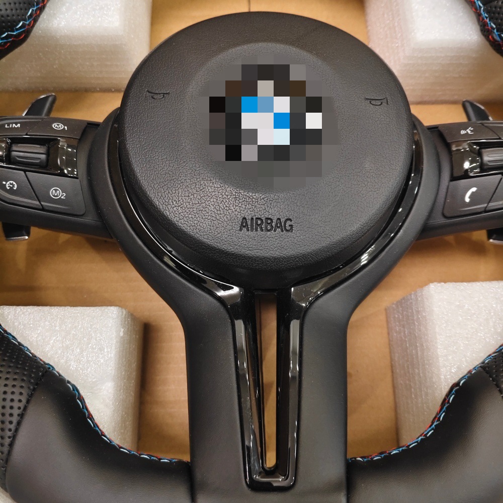 Popular in foreign trade, specially designed for BMW E60 model, sports flat-bottomed steering wheel modification assembly