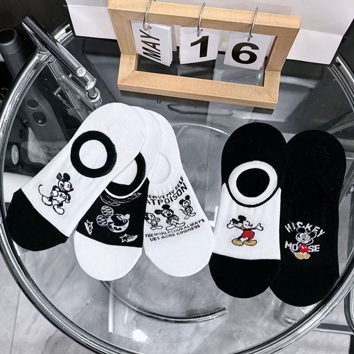 Calcetines de algodón de verano para mujer, delgado, invisible, rojo de la red, caliente, calcetines de moda de Mickey de dibujos animados, calcetines de barco sin tacón