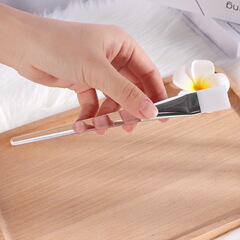 Solid transparent mask brush, soft bristle brush, white DIY makeup brush, long handle crystal mask brush, beauty tools wholesale