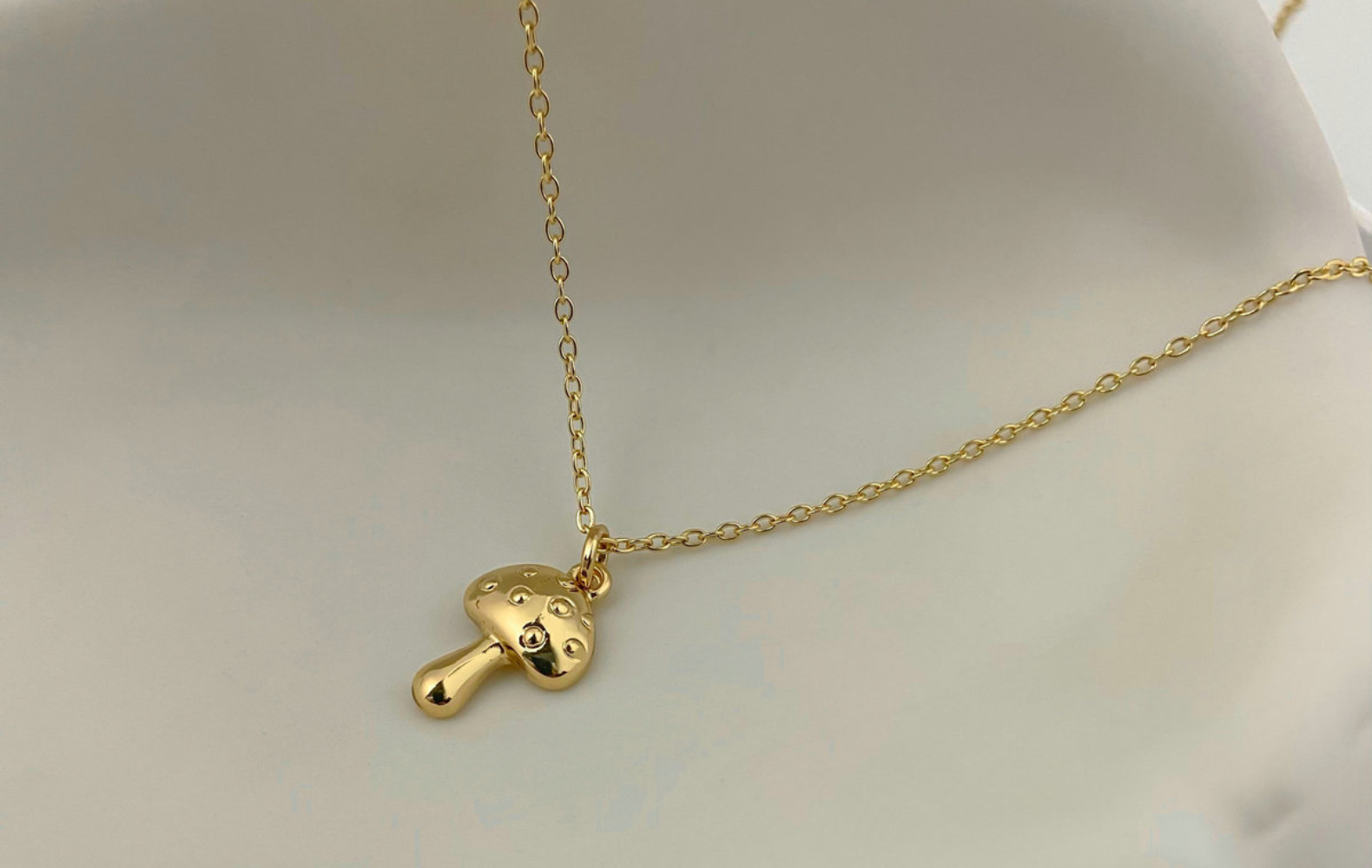 Fashion Mushroom Mini Pendant Metal Necklacepicture10