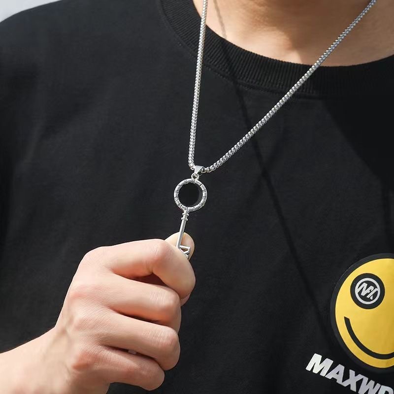 Korean version of personalized minimalist Roman key necklace for men and women's accessories, hip-hop small fragrant_voghion.com